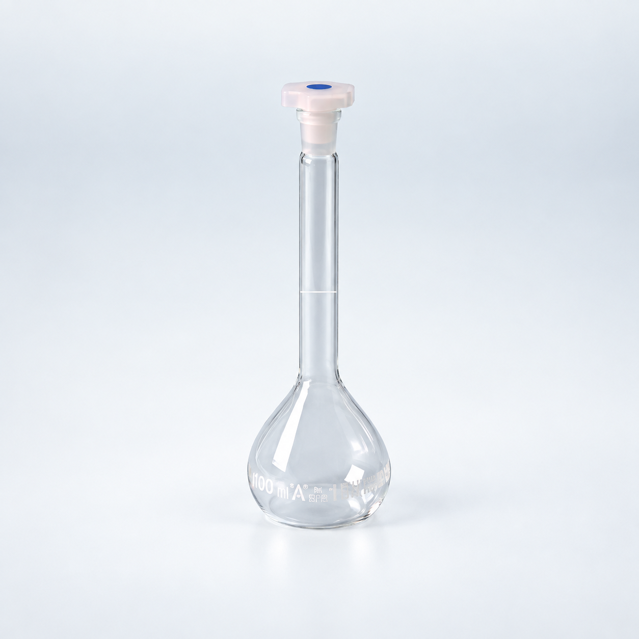 DDB005-studio Endo Class A Volumetric Flask with Stopper, 100 mL — product image